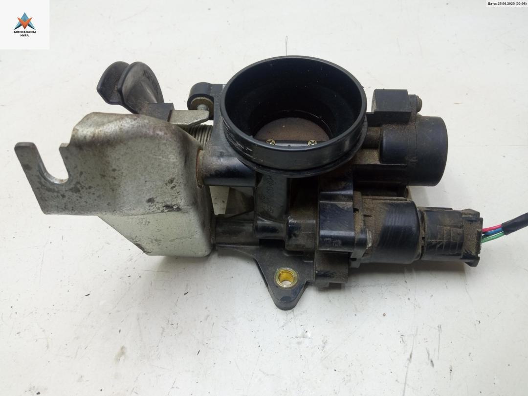 заслонка дроссельная Toyota Aygo 1 поколение 2006, 1.0 л., бензин, МКПП, красный, хетчбэк 3 дв., 8945252011 - фото №1