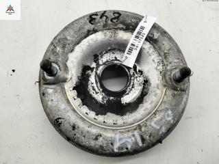 Опора амортизатора переднего (верхняя) Audi A4 B5 [рестайлинг] 2001, 1.9 л., дизель, МКПП, серый, универсал, 8D0412111