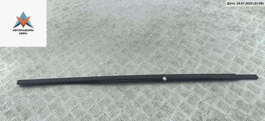 уплотнитель двери Volkswagen Sharan 1 поколение 1999, 1.9 л., дизель, МКПП, синий, минивэн, 95VW21377AGW - фото №1