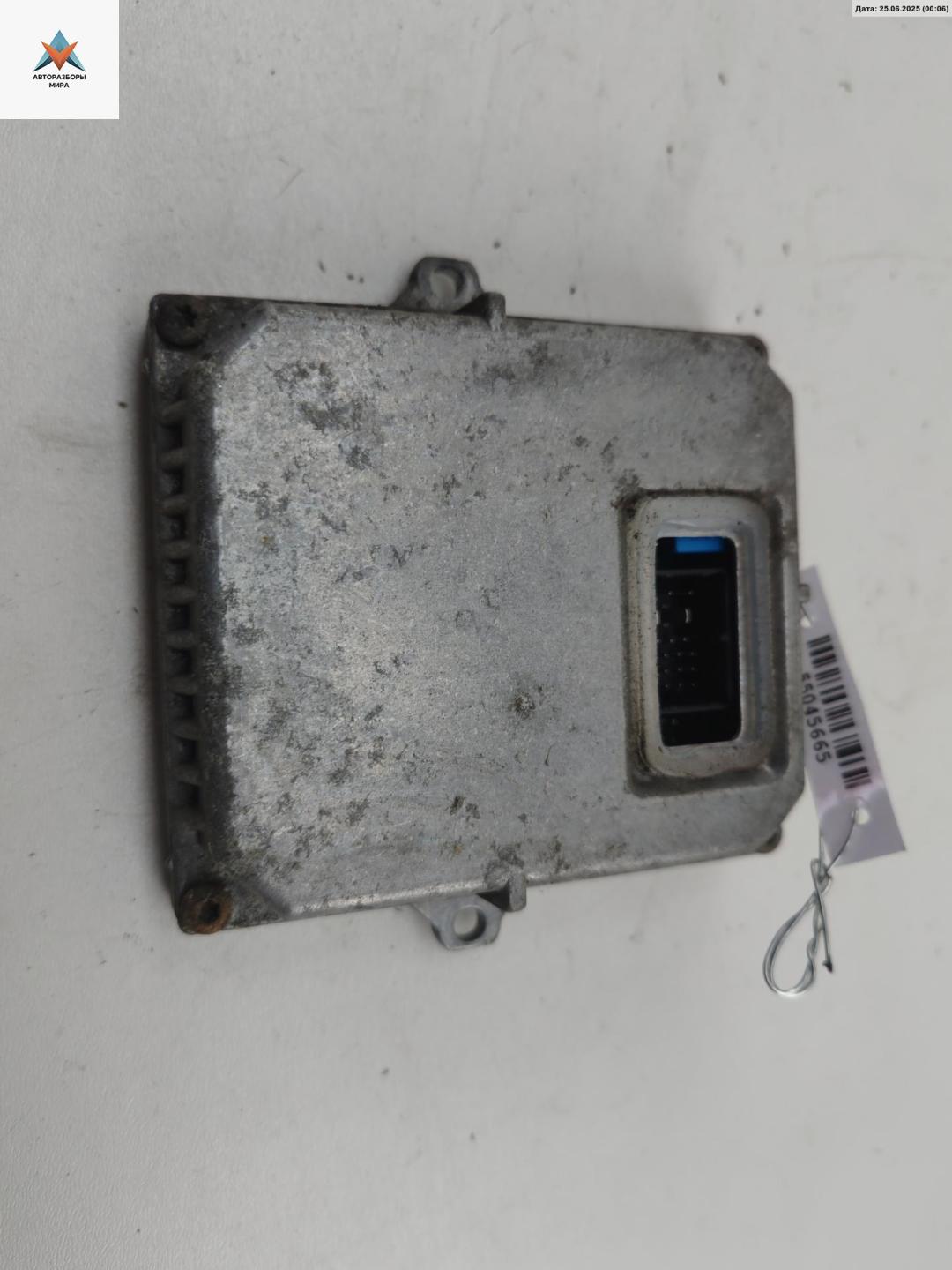 блок розжига ксенона Ford Mondeo 3 поколение 2002, 2.5 л., бензин, АКПП, красный, седан, 1307329064 - фото №1