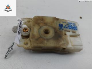 активатор замка багажника Nissan X-Trail T30 [рестайлинг] 2004, 2.2 л., дизель, МКПП, чёрный, внедорожник 5 дв., 905508H300