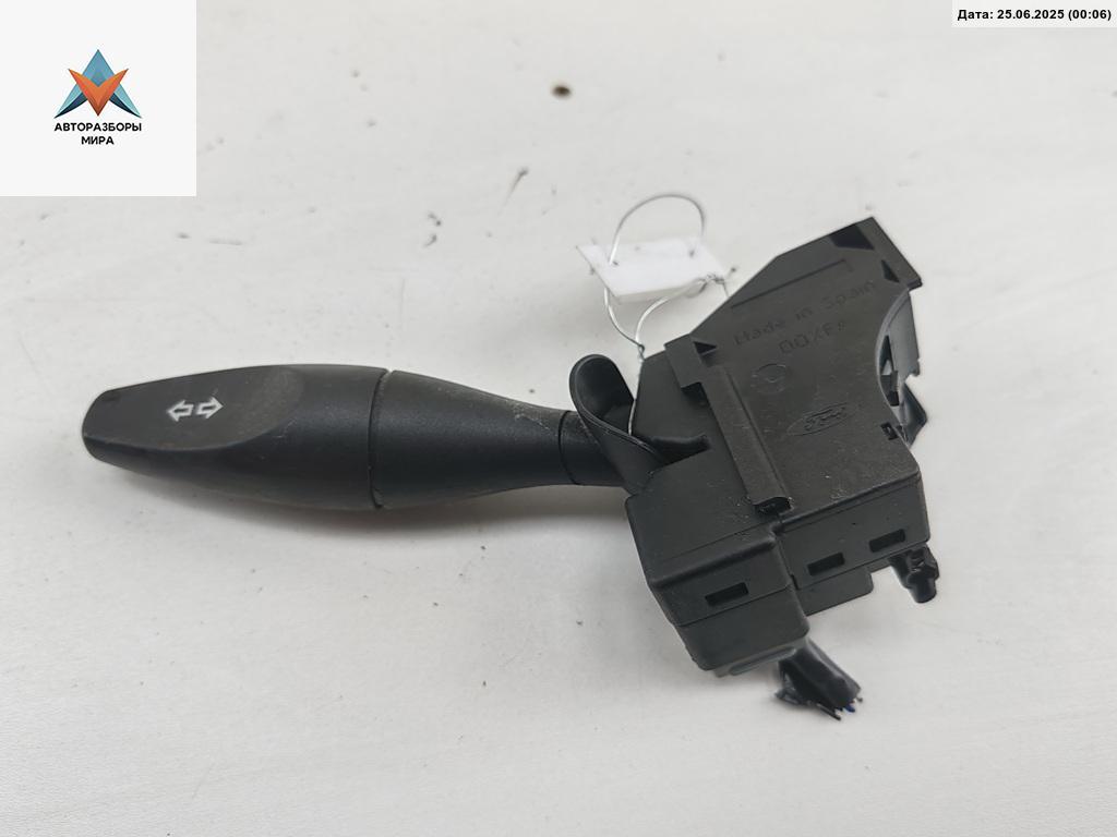 переключатель поворотов Ford Tourneo Connect 1 поколение 2003, 1.8 л., бензин, МКПП, серый, фургон, 2T1T13335AB - фото №1