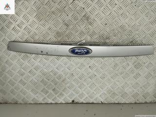 накладка подсветки номера Ford Mondeo 3 поколение 2001, 2.5 л., бензин, МКПП, серый, хетчбэк 5 дв., 1S71F43400