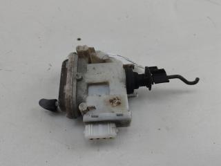 активатор (привод) замка двери Volkswagen Passat B4 1994, 2.0 л., бензин, МКПП, красный, седан, 3A0862153