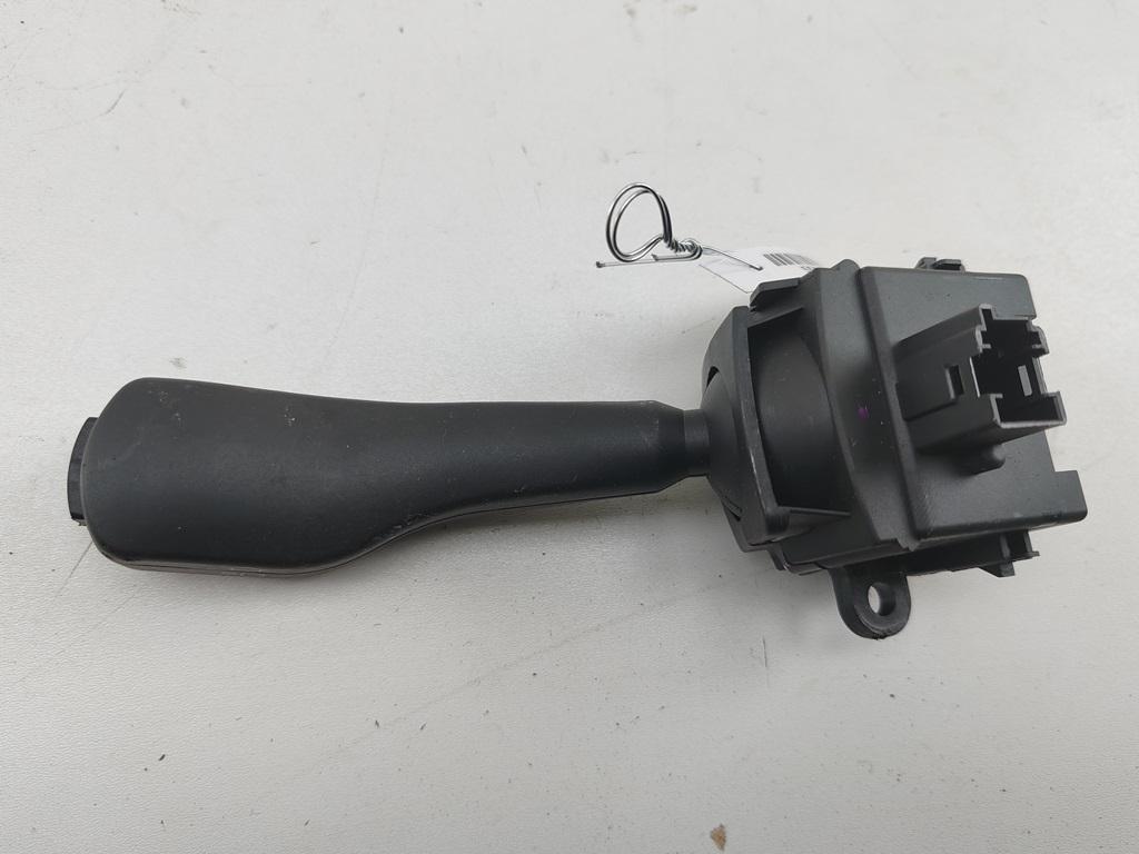 переключатель поворотов BMW 5 E39 2001, 3.0 л., дизель, АКПП, синий, универсал, 8373901