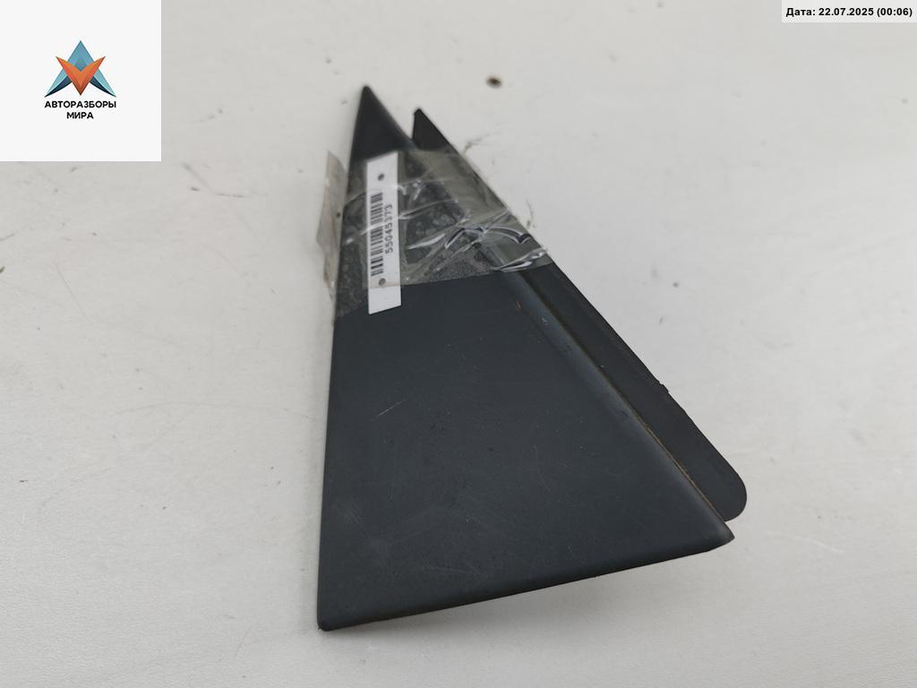 молдинг двери задней левой Volkswagen Passat B4 1994, 2.0 л., бензин, МКПП, красный, седан, 3A5853267 - фото №1