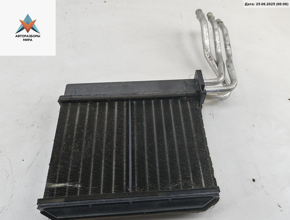 радиатор отопителя (печки) BMW 5 серия E34 1989, 2.4 л., дизель, МКПП, серый, седан, 13881701 - фото №1