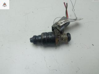 форсунка Mitsubishi Colt 6 поколение (Z20/Z30) 2005, 1.1 л., бензин, МКПП, жёлтый, хетчбэк 3 дв., MR988977