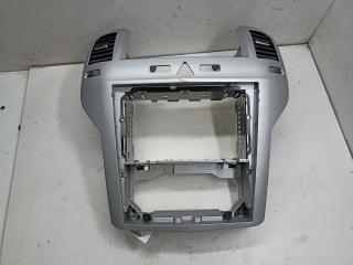 консоль салона (центральная часть) Opel Zafira 2 поколение (B) 2005, 1.8 л., бензин, МКПП, чёрный, минивэн, 13162556