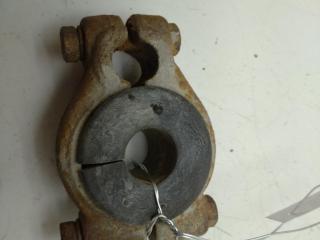 крепление стабилизатора / втулки стабилизатора IVECO Daily 2 поколение 1996, 2.8 л., дизель, МКПП, жёлтый, микроавтобус