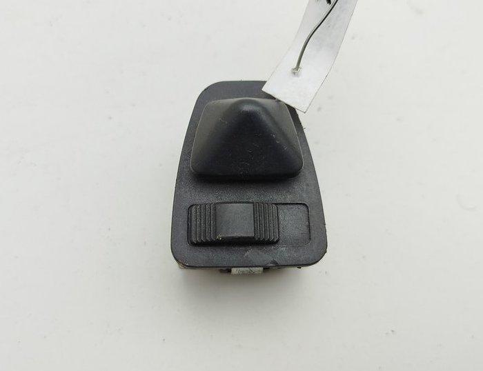 джойстик регулировки зеркал BMW 3 серия E46 1999, 2.0 л., бензин, МКПП, синий, седан, 8373691 - фото №1