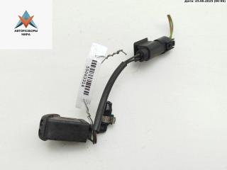 форсунка омывателя лобового стекла BMW 3 серия E36 [рестайлинг] 1997, 1.6 л., бензин, МКПП, красный, хетчбэк 3 дв., 8376011