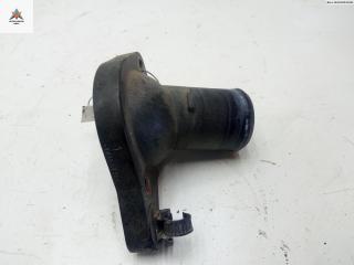 фланец (тройник) системы охлаждения Mitsubishi Colt 6 поколение (Z20/Z30) 2005, 1.1 л., бензин, МКПП, жёлтый, хетчбэк 3 дв.