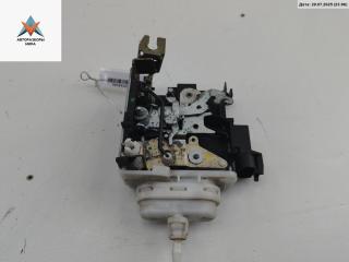 замок двери передней правой Audi A4 B5 [рестайлинг] 1999, 2.4 л., бензин, АКПП, синий, универсал, 4D1837016D