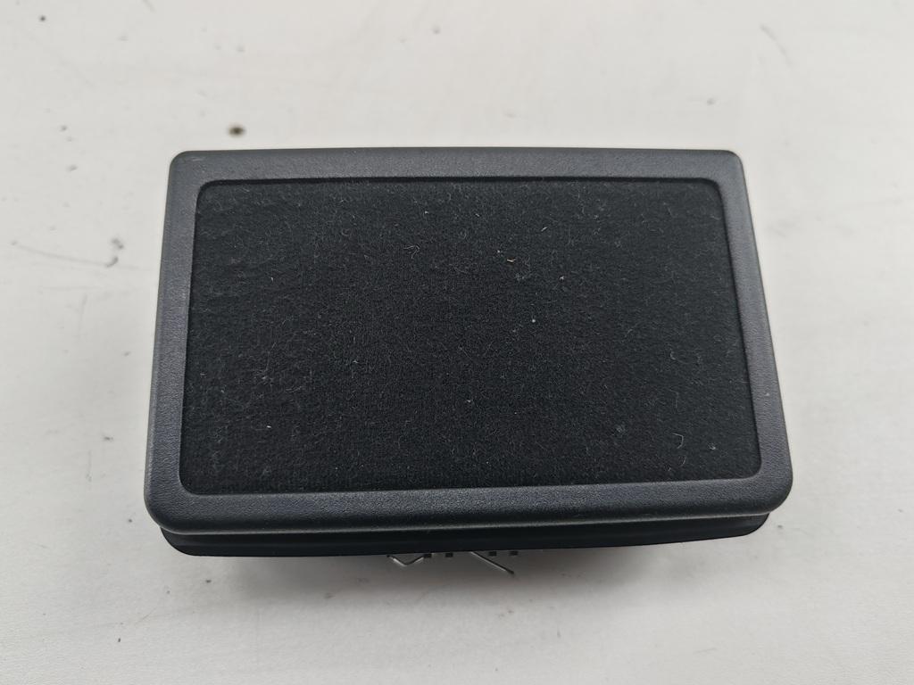 пепельница Mercedes-Benz W124 1994, 2.2 л., бензин, АКПП, серый, универсал