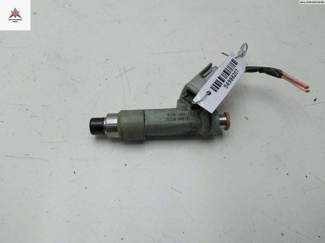 форсунка Toyota Aygo 1 поколение 2006, 1.0 л., бензин, МКПП, красный, хетчбэк 3 дв., 2325000010 - фото №1