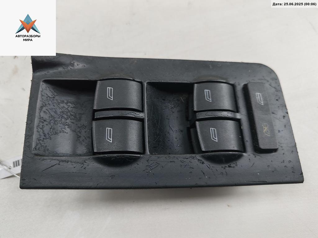 блок управления стеклоподъемниками Audi A6 4B/C5 1997, 2.4 л., бензин, АКПП, чёрный, седан, 4B0959851 - фото №1