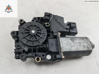 моторчик стеклоподъемника передний левый Audi A6 4B/C5 1997, 2.4 л., АКПП, седан, 4B0959801E