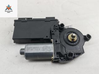 моторчик стеклоподъемника передний левый Audi A4 B6 2003, 1.8 л., Ti, АКПП, седан, 0130821765