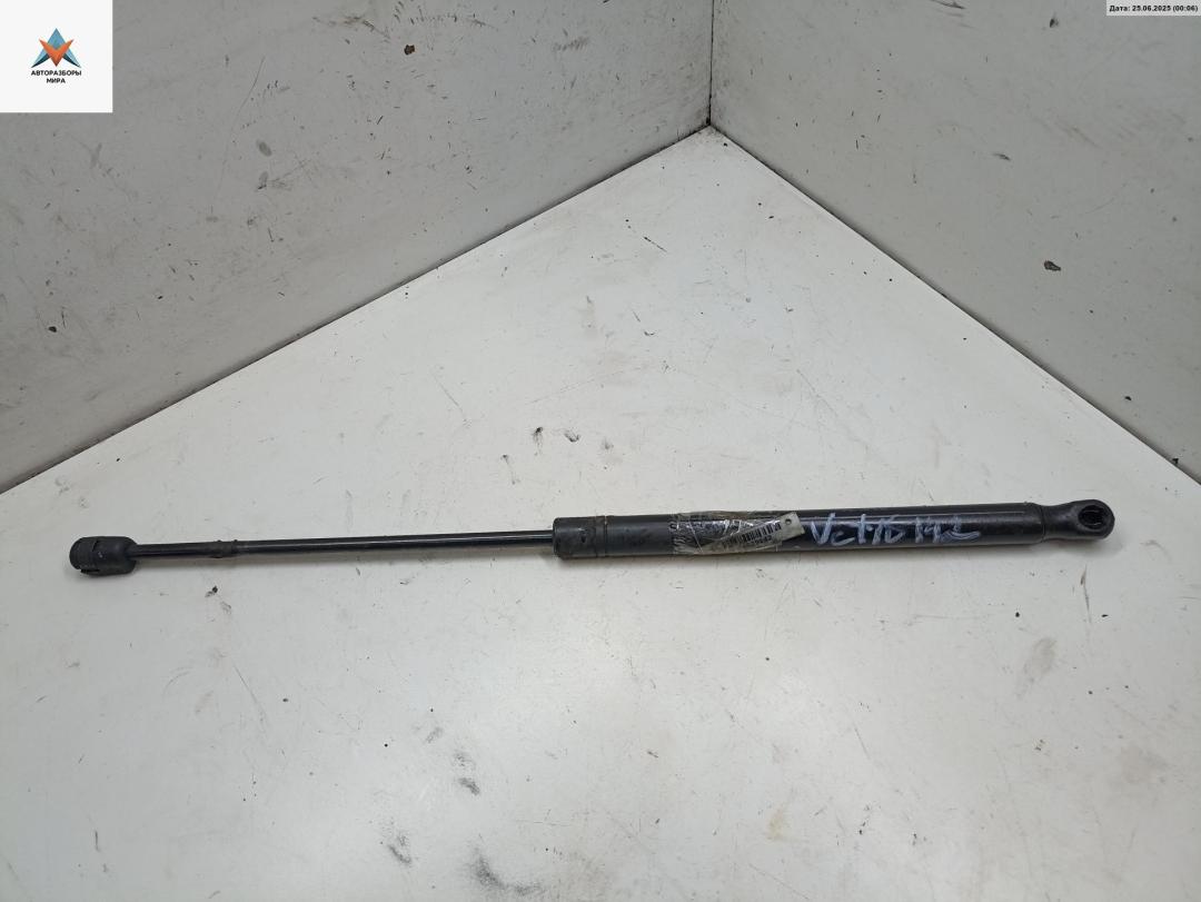 амортизатор крышки багажника (3-5 двери) Opel Vectra C 2003, 2.2 л., бензин, МКПП, серый, хетчбэк 5 дв., 9180255 - фото №1