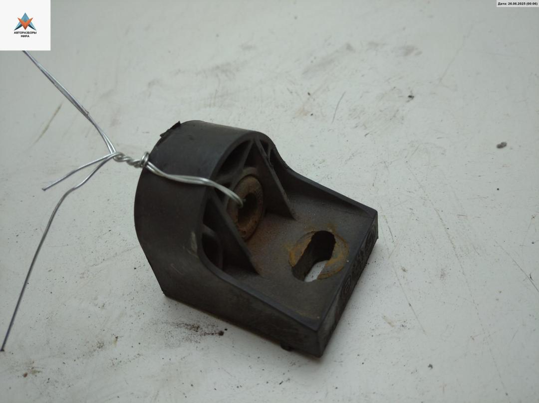 кронштейн радиатора Citroen Jumper 2 поколение 2007, 2.2 л., дизель, МКПП, белый, микроавтобус - фото №1