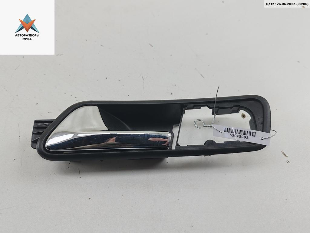 ручка внутренняя передняя левая Volkswagen Touran 1 поколение 2004, 1.9 л., дизель, АКПП, красный, минивэн, 1T1837113C - фото №1