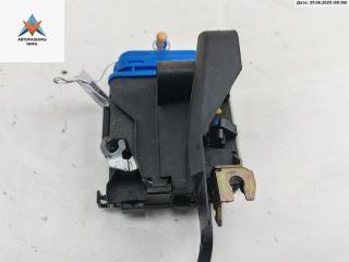 замок двери задней правой Audi A4 B5 1995, 1.6 л., бензин, МКПП, красный, седан, 8D0839016A