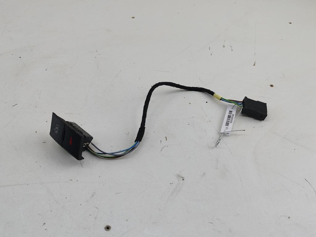 кнопка центрального замка Audi A6 C5 2002, 2.5 л., дизель, АКПП, серый, универсал, 4B19621075PR