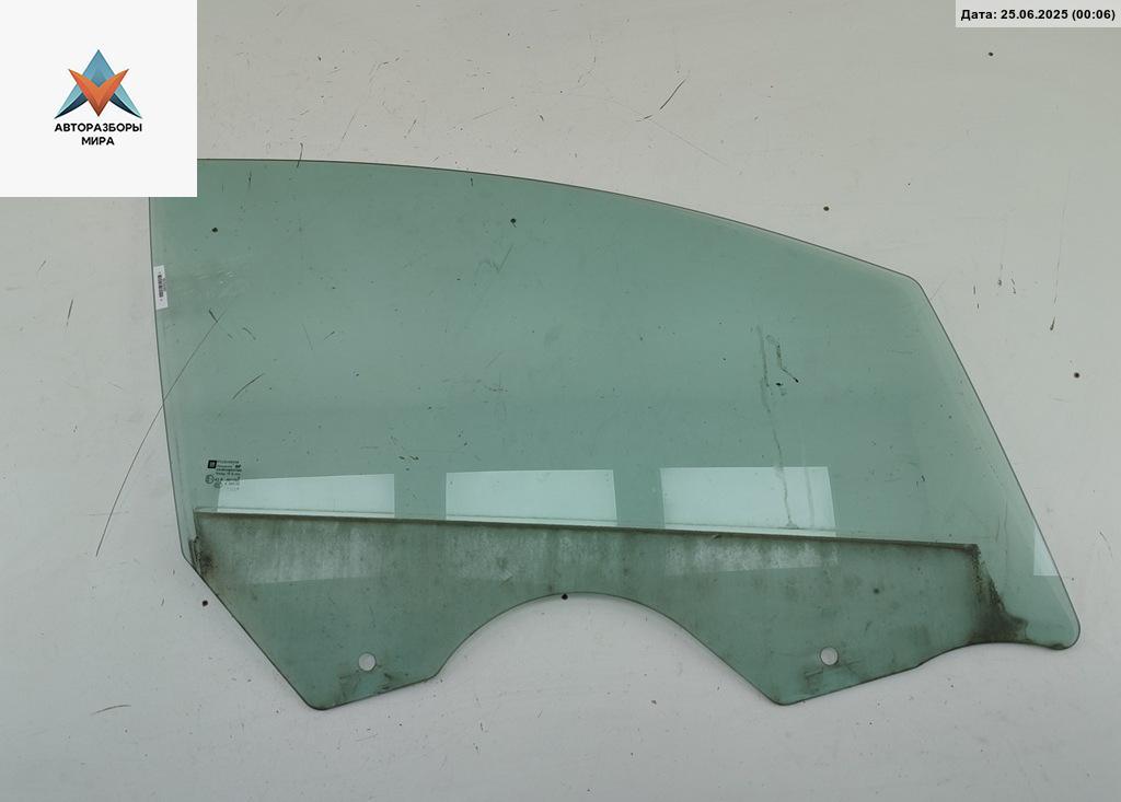 стекло двери передней правой Opel Astra J 2010, 1.6 л., бензин, МКПП, синий, хетчбэк 5 дв. - фото №1