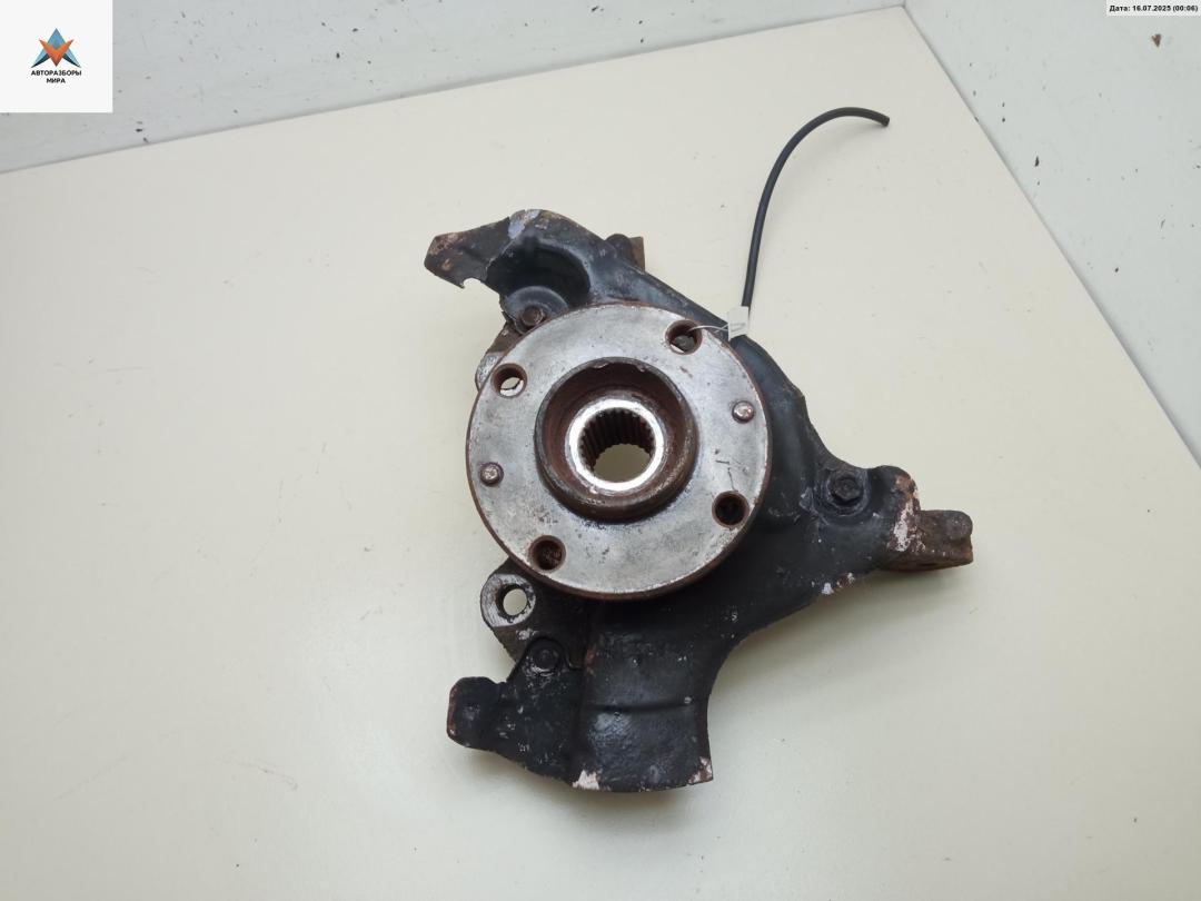 ступица передняя левая Fiat Stilo 1 поколение 2004, 1.4 л., бензин, МКПП, синий, хетчбэк 3 дв. - фото №1