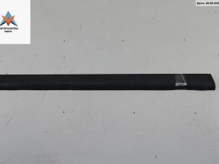 молдинг двери передней левой Volkswagen Passat B5 1998, 1.6 л., бензин, МКПП, чёрный, седан, 3B0854939