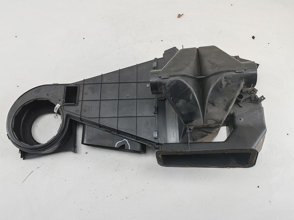 корпус отопителя (печки) Volkswagen Transporter T4 1997, 2.5 л., дизель, МКПП, красный, микроавтобус, 701819081