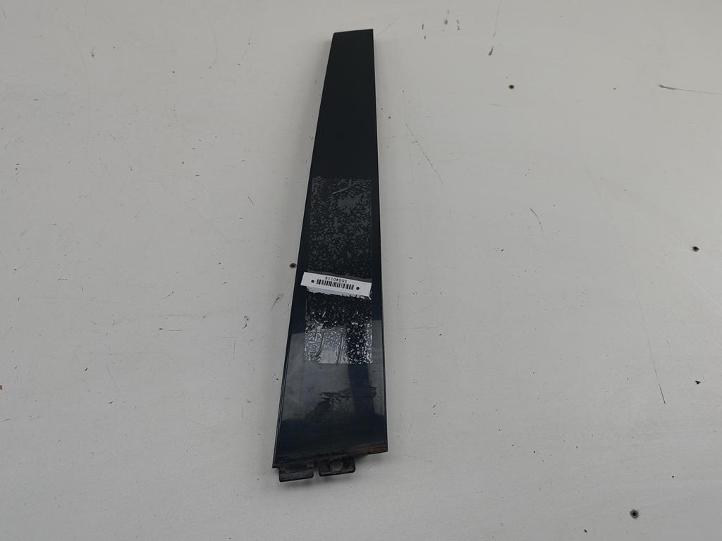 молдинг двери задней левой Volkswagen Passat B5+ (GP) 2004, 1.9 л., дизель, МКПП, синий, универсал