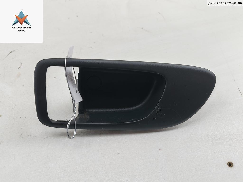 Корпус (держатель) ручки двери задней левой Mazda 6 GG 2003, 2.0 л., дизель, МКПП, серый, универсал - фото №1