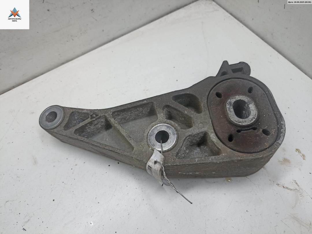 кронштейн КПП Opel Meriva 1 поколение (A) 2003, 1.6 л., бензин, МКПП, серый, минивэн, 13117089 - фото №1