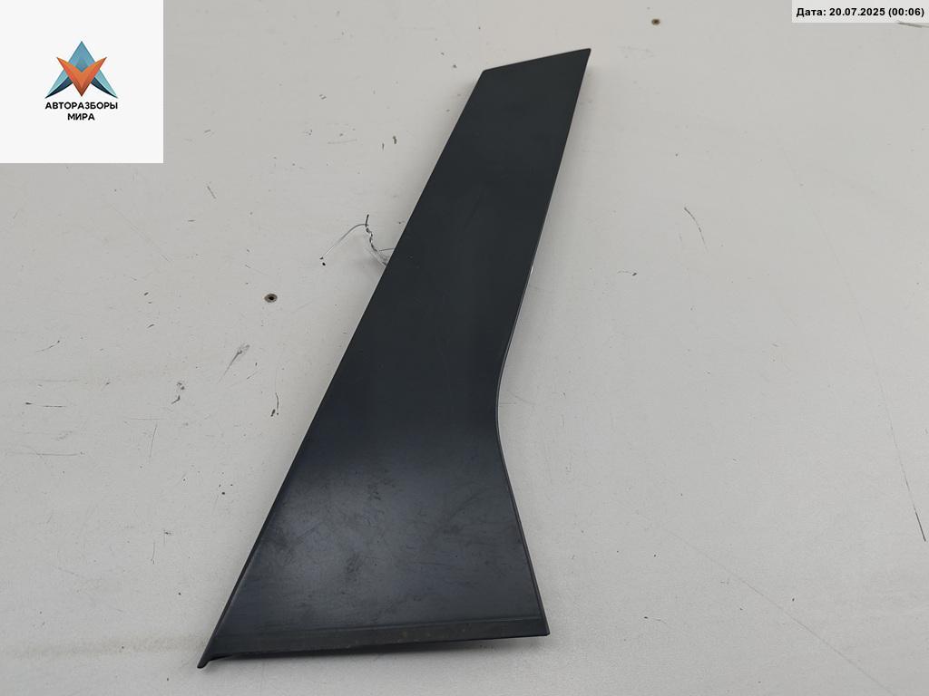 накладка двери (крышки) багажника Opel Astra J 2010, 1.6 л., бензин, МКПП, синий, хетчбэк 5 дв., 544979545 - фото №1