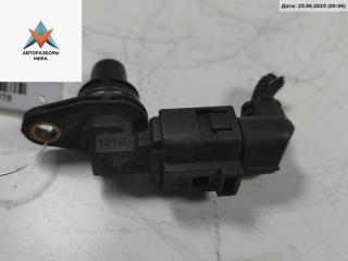 датчик распредвала Volkswagen Golf 4 поколение 2000, 1.4 л., бензин, МКПП, зелёный, хетчбэк 5 дв., 036907601A