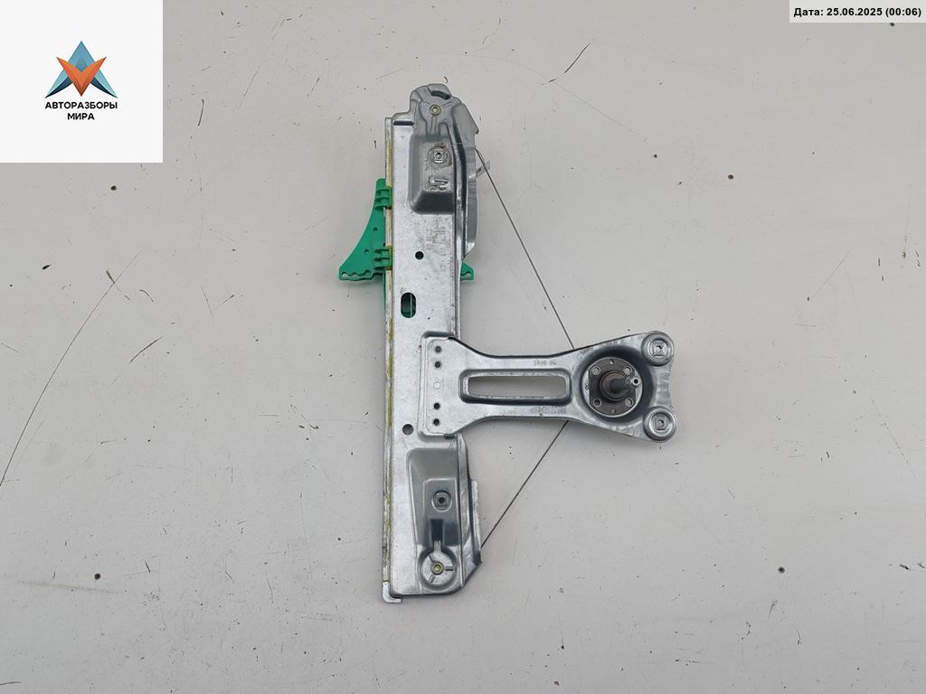 стеклоподъемник задний правый Opel Astra J 2010, 1.6 л., бензин, МКПП, синий, хетчбэк 5 дв. - фото №1