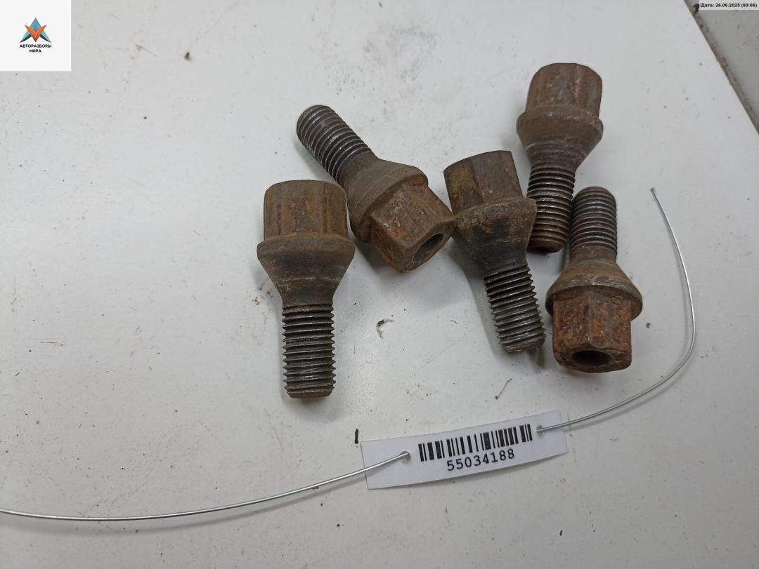 болт колесный Opel Zafira 1 поколение (A) 2000, 2.0 л., дизель, МКПП, синий, минивэн - фото №1