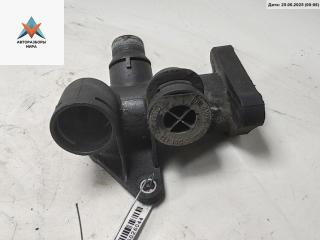 фланец (тройник) системы охлаждения Audi A6 4B/C5 1998, 1.8 л., Ti, бензин, МКПП, серый, универсал, 058121133B