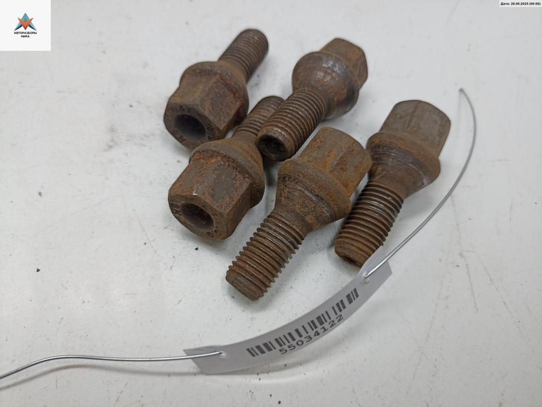 болт колесный Opel Zafira 1 поколение (A) 1999, 1.8 л., бензин, МКПП, синий, минивэн - фото №1