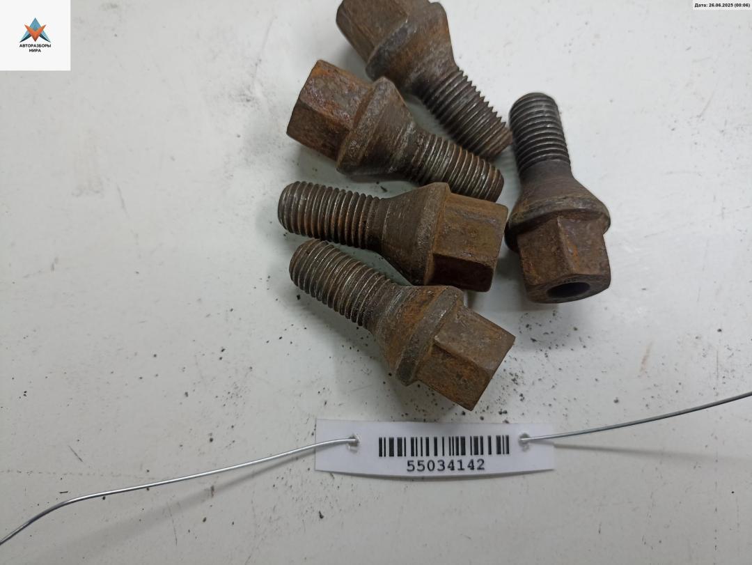 болт колесный Opel Zafira 1 поколение (A) 2000, 2.0 л., дизель, МКПП, синий, минивэн - фото №1