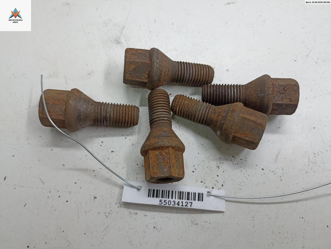 болт колесный Opel Zafira 1 поколение (A) 1999, 1.8 л., бензин, МКПП, синий, минивэн - фото №1