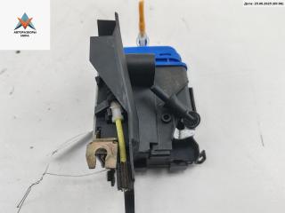 замок двери задней левой Audi A4 B5 [рестайлинг] 1999, 2.4 л., бензин, АКПП, синий, универсал, 8D0839015A