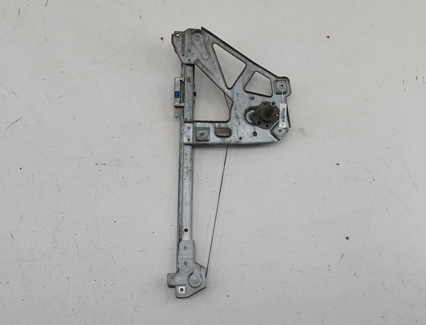 стеклоподъемник задний правый Audi 100 4A/C4 1992, 2.6 л., бензин, МКПП, чёрный, универсал, A0839400 - фото №1
