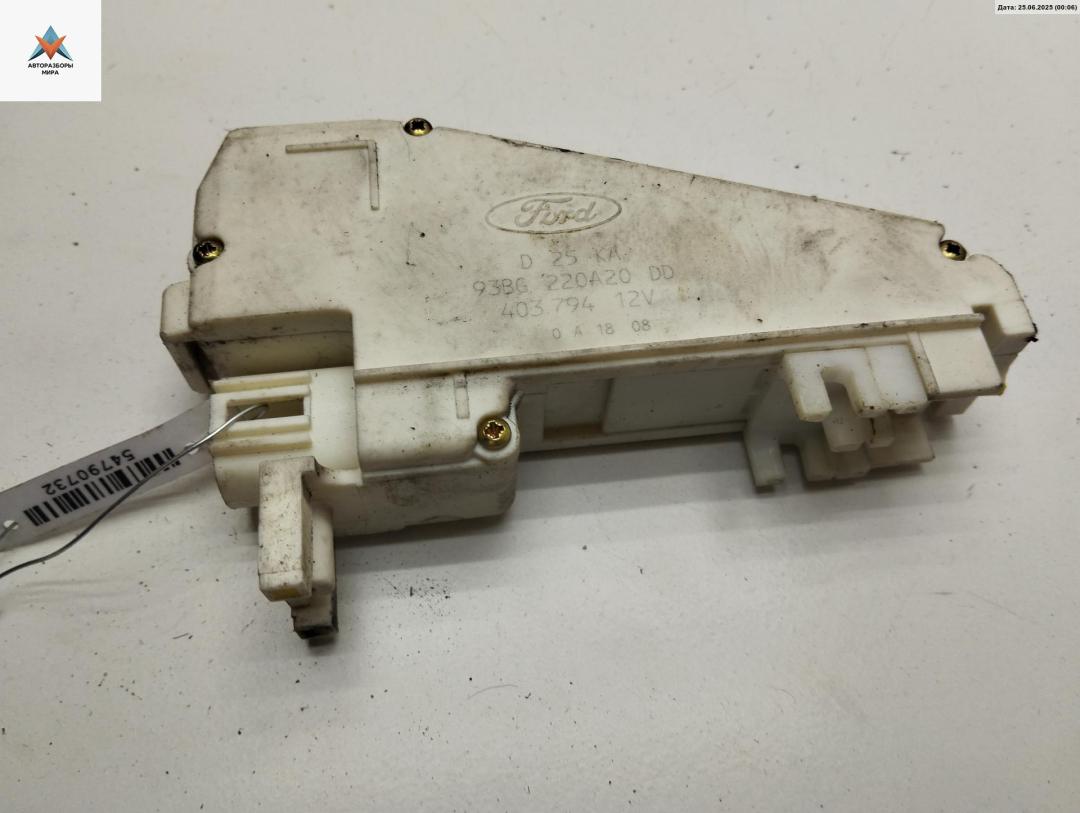 активатор (привод) замка двери Ford Galaxy 1 поколение 1999, 1.9 л., дизель, МКПП, чёрный, минивэн, 93BG220A20DD - фото №1