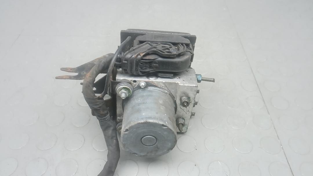 блок ABS Renault Duster 1 поколение 2013, 1.5 л., дизель, МКПП, внедорожник 5 дв., 0265951938 - фото №1