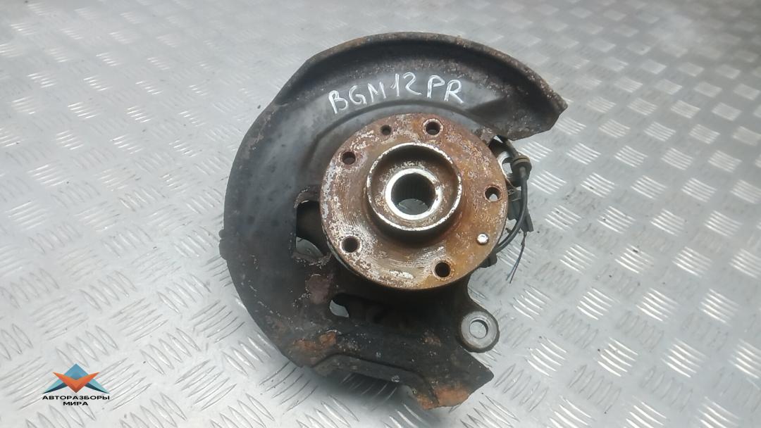 ступица передняя правая Nissan Qashqai 2 поколение 2016, 1.5 л., дизель, МКПП, внедорожник 5 дв. - фото №1