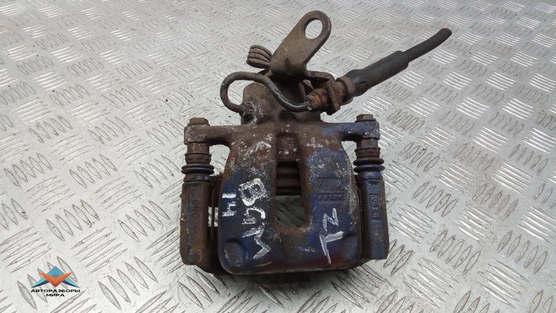 суппорт задний левый Skoda Superb 3 поколение 2015, 1.6 л., дизель, МКПП, универсал, 1K0615423M - фото №1