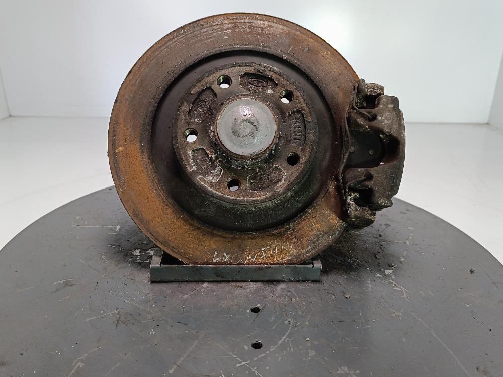 кулак задний правый Renault Laguna 3 поколение 2009, цвет - фото №1